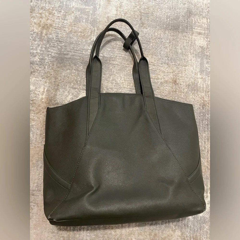 Lululemon All Day Tote Olive Green Shoulder Bag - Picture 5 of 13